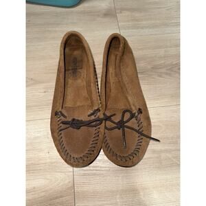 Minnetonka Moccasins. Brown Suede. Women SIze 8